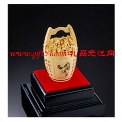 最新款絨沙金馬年一捅金節(jié)日禮品