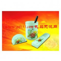 國(guó)色天香粉彩文具三件套